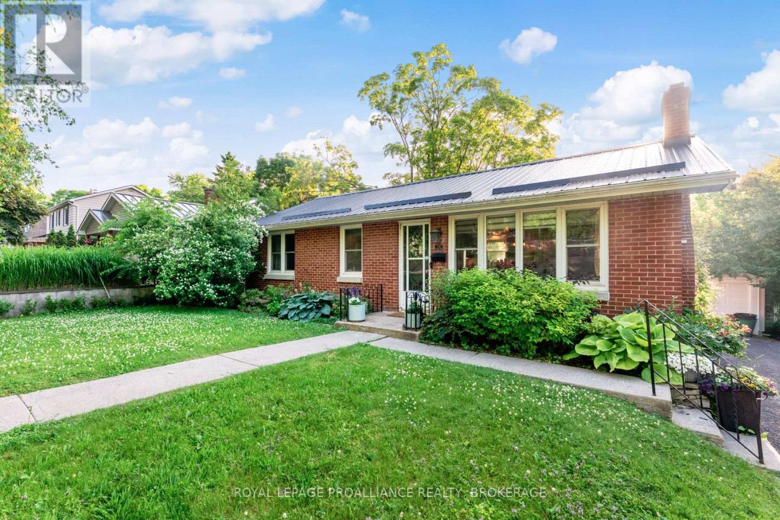 170 INDIAN ROAD, Kingston, Ontario