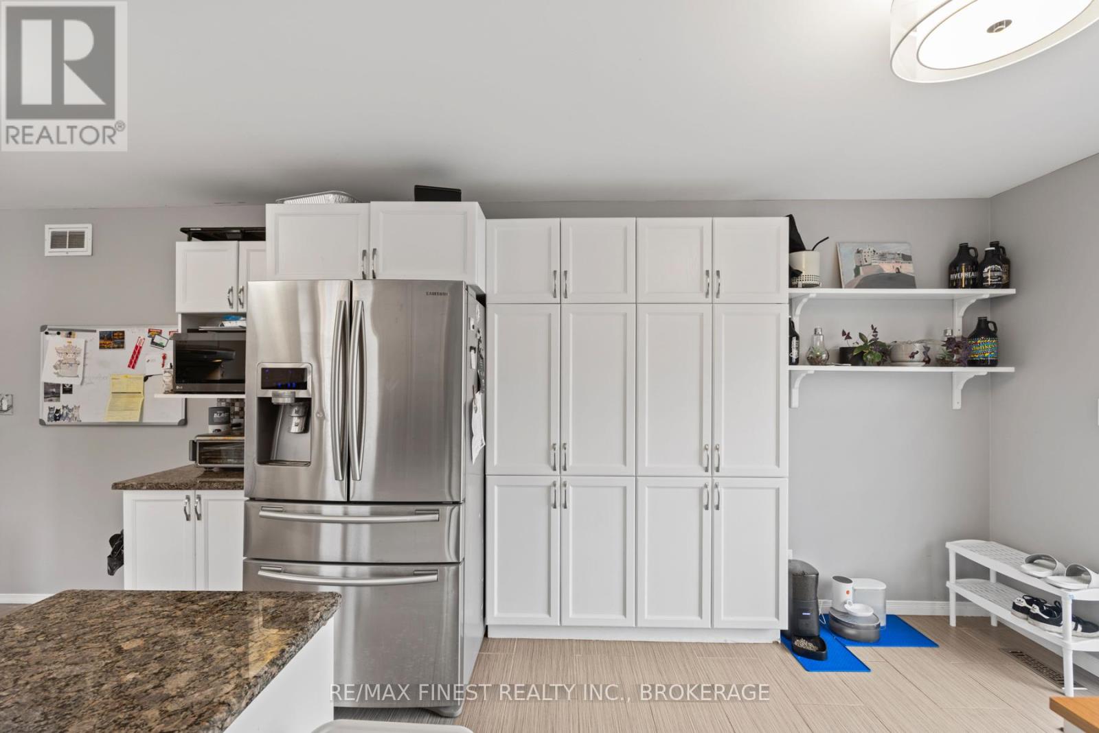 1001 Bluffwood Avenue, Kingston, Ontario  K7K 7K6 - Photo 12 - X12246815