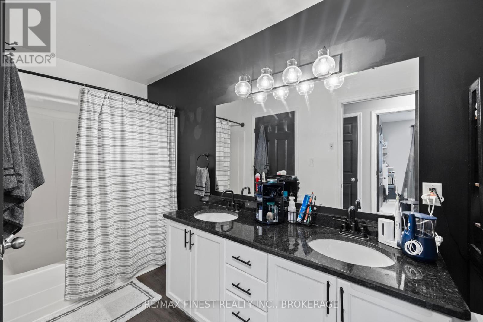 1001 Bluffwood Avenue, Kingston, Ontario  K7K 7K6 - Photo 21 - X12246815