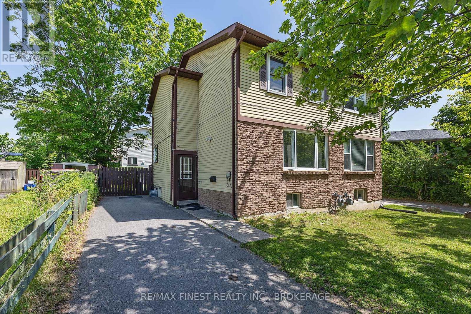 10 CALDERWOOD DRIVE, Kingston, Ontario