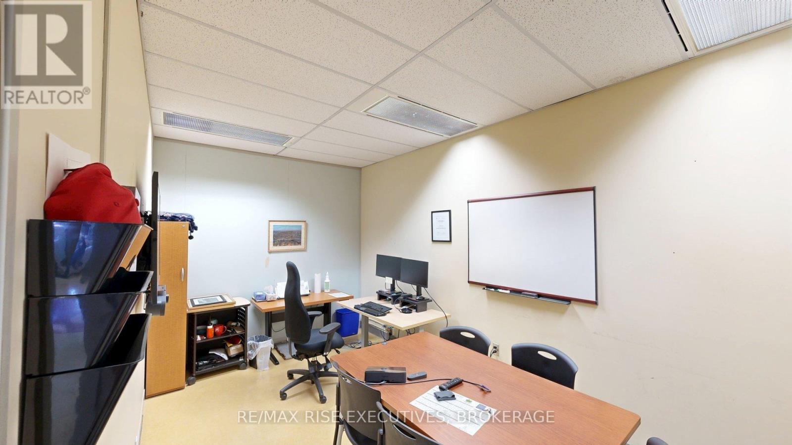 503 - 49 Place D' Armes, Kingston, Ontario  K7K 6E1 - Photo 9 - X12249522