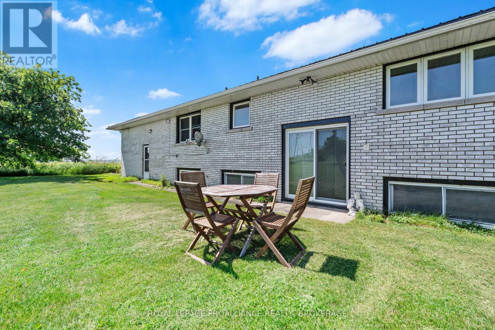 631 Highway 96, Frontenac Islands, Ontario K0H 2Y0 - Photo 24 - X12249955