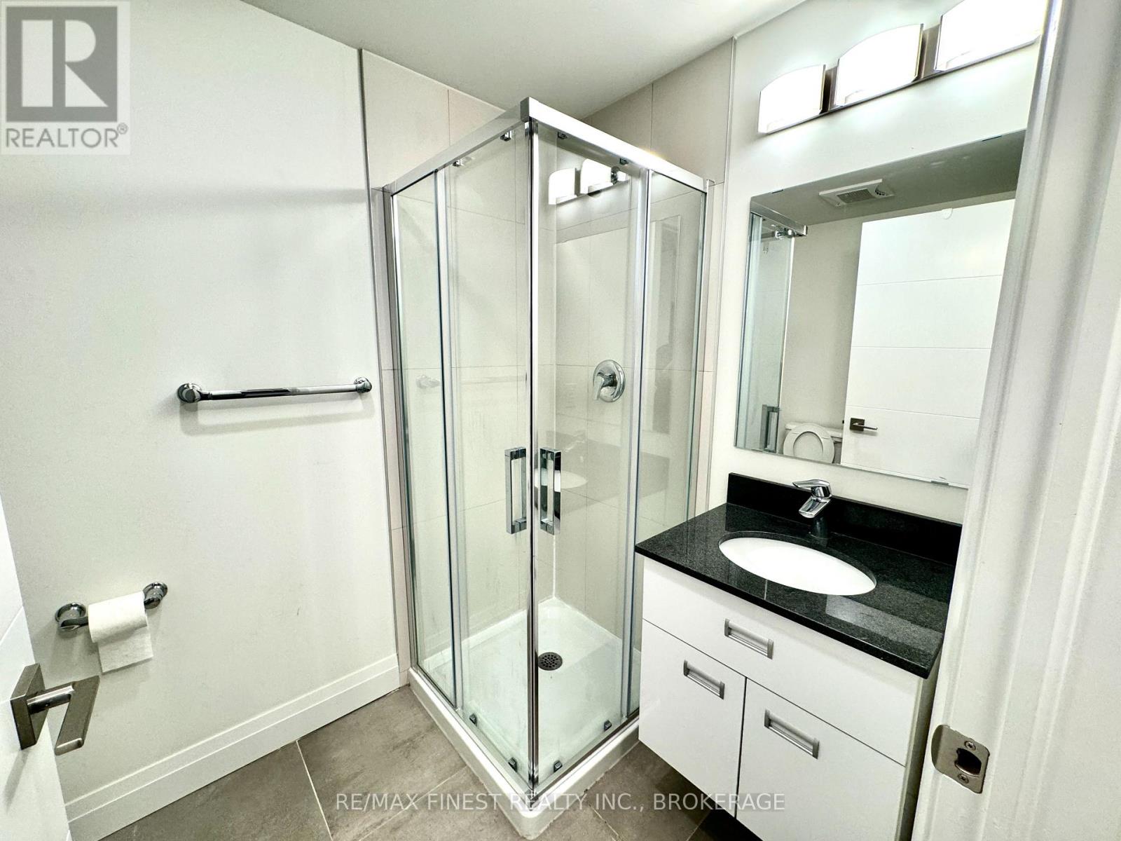 711 - 652 Princess Street, Kingston, Ontario  K7L 1E5 - Photo 6 - X12253052