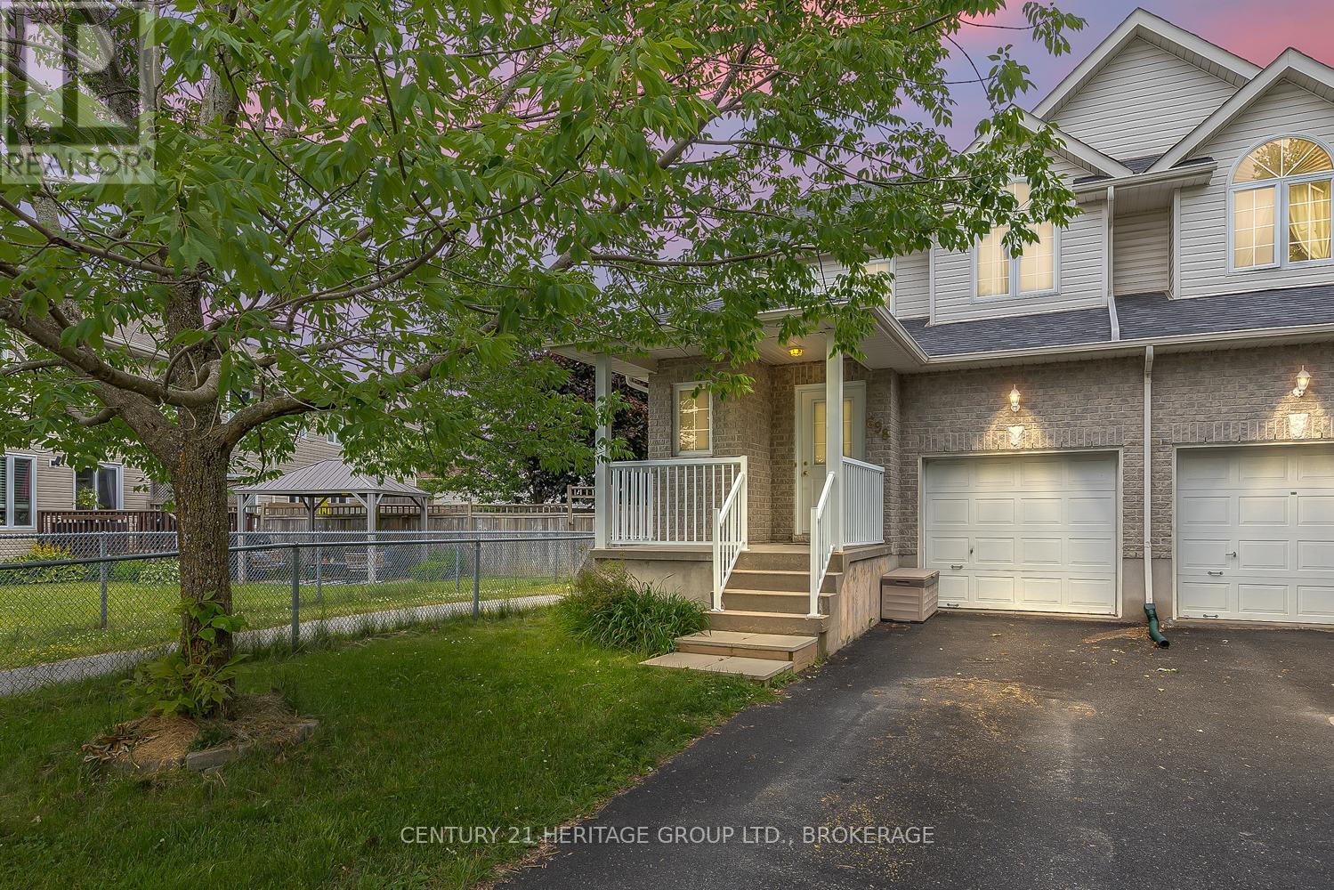 698 MACLEAN COURT, Kingston, Ontario