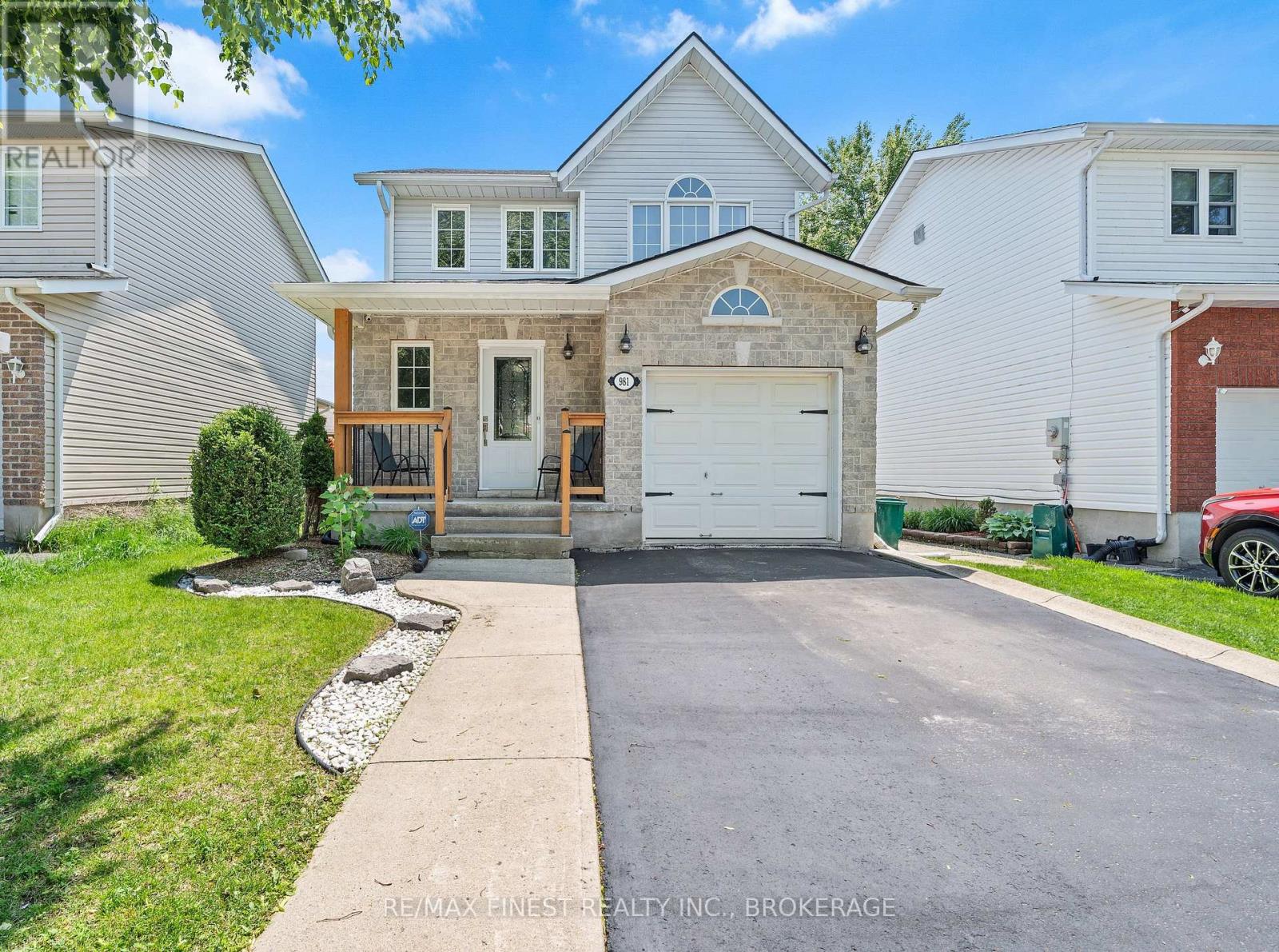 981 RAINBOW CRESCENT, Kingston, Ontario