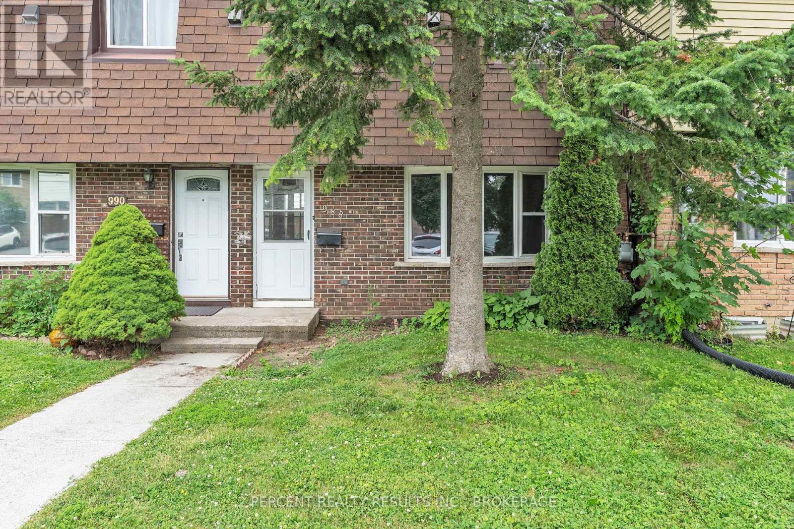 988 AMBERDALE CRESCENT, Kingston, Ontario