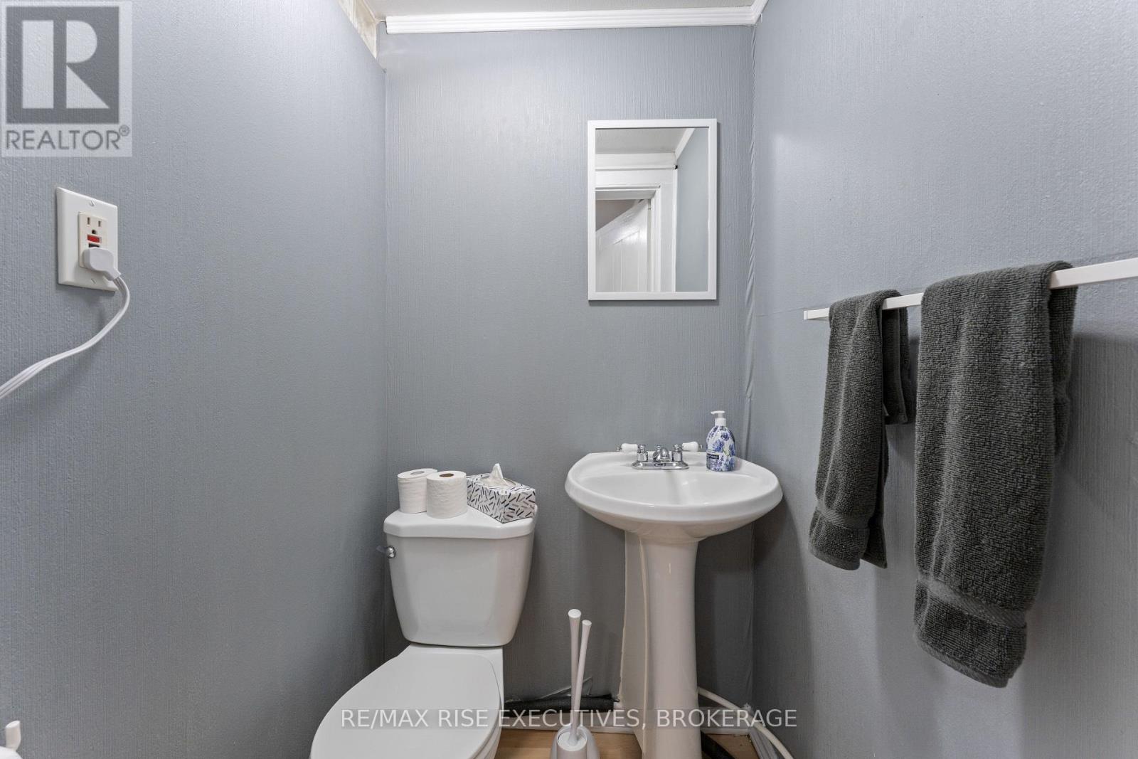 135 Nelson Street, Kingston, Ontario  K7L 3W9 - Photo 14 - X12255852
