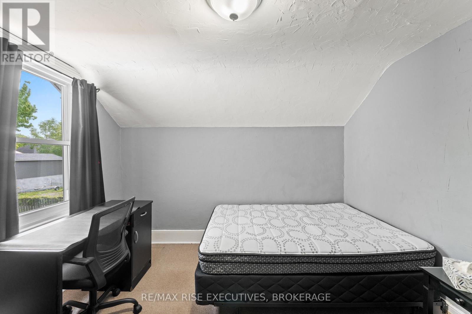 135 Nelson Street, Kingston, Ontario  K7L 3W9 - Photo 17 - X12255852