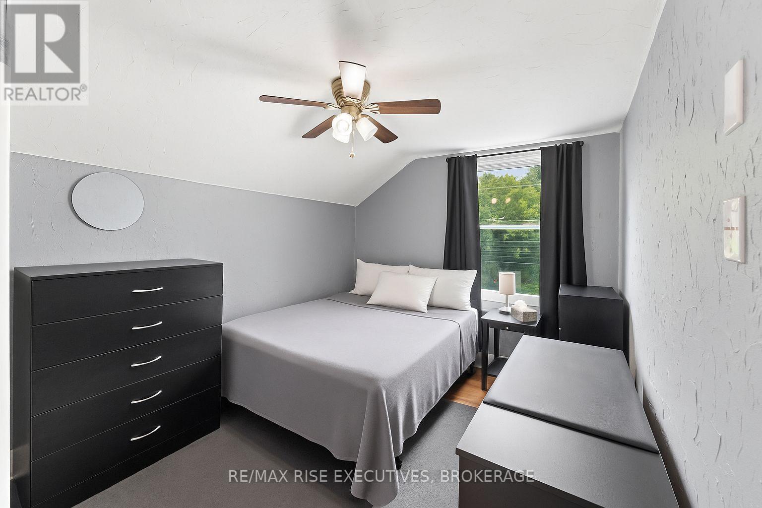 135 Nelson Street, Kingston, Ontario  K7L 3W9 - Photo 21 - X12255852