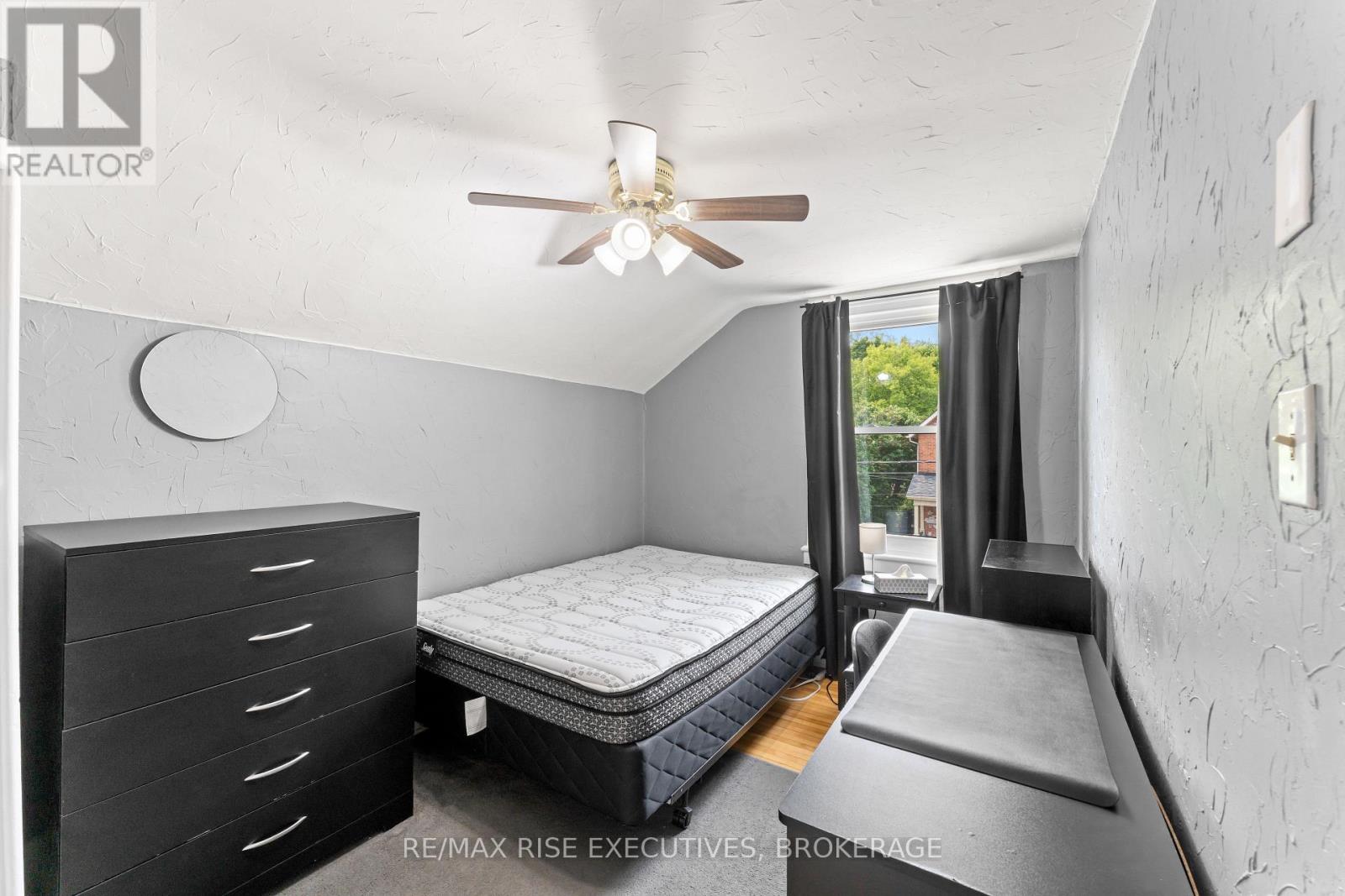 135 Nelson Street, Kingston, Ontario  K7L 3W9 - Photo 22 - X12255852
