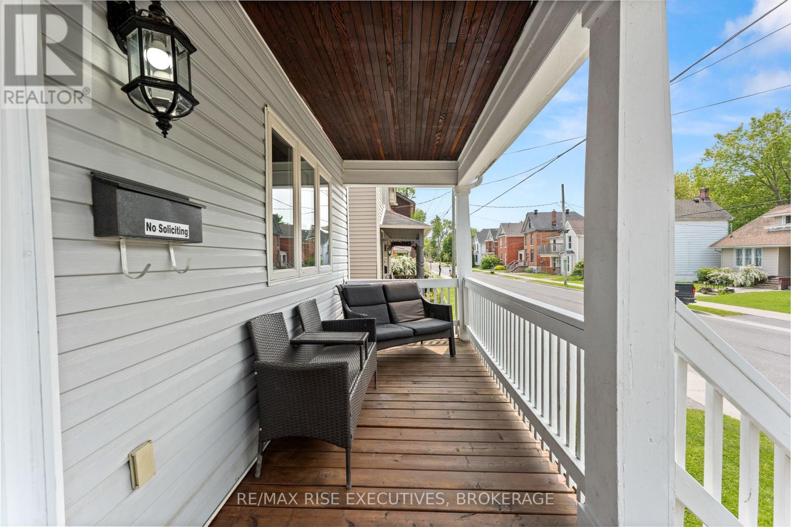 135 Nelson Street, Kingston, Ontario  K7L 3W9 - Photo 3 - X12255852