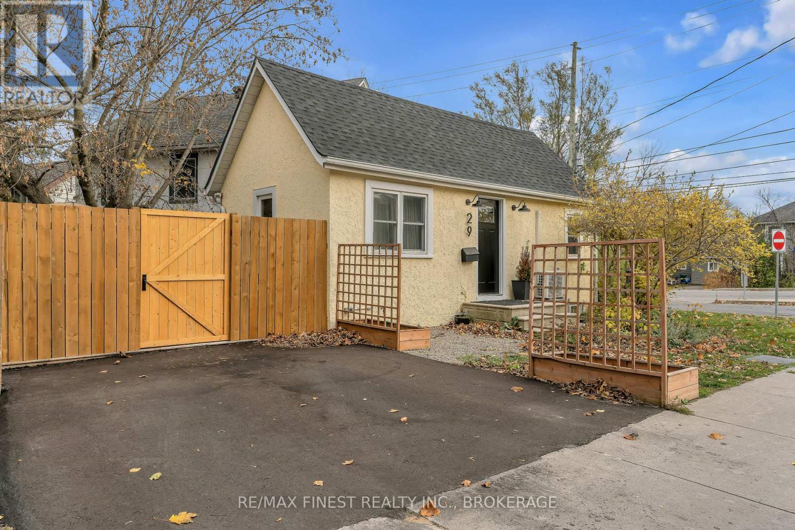 29 Church Street, Kingston, Ontario  K7M 1H2 - Photo 3 - X12255862