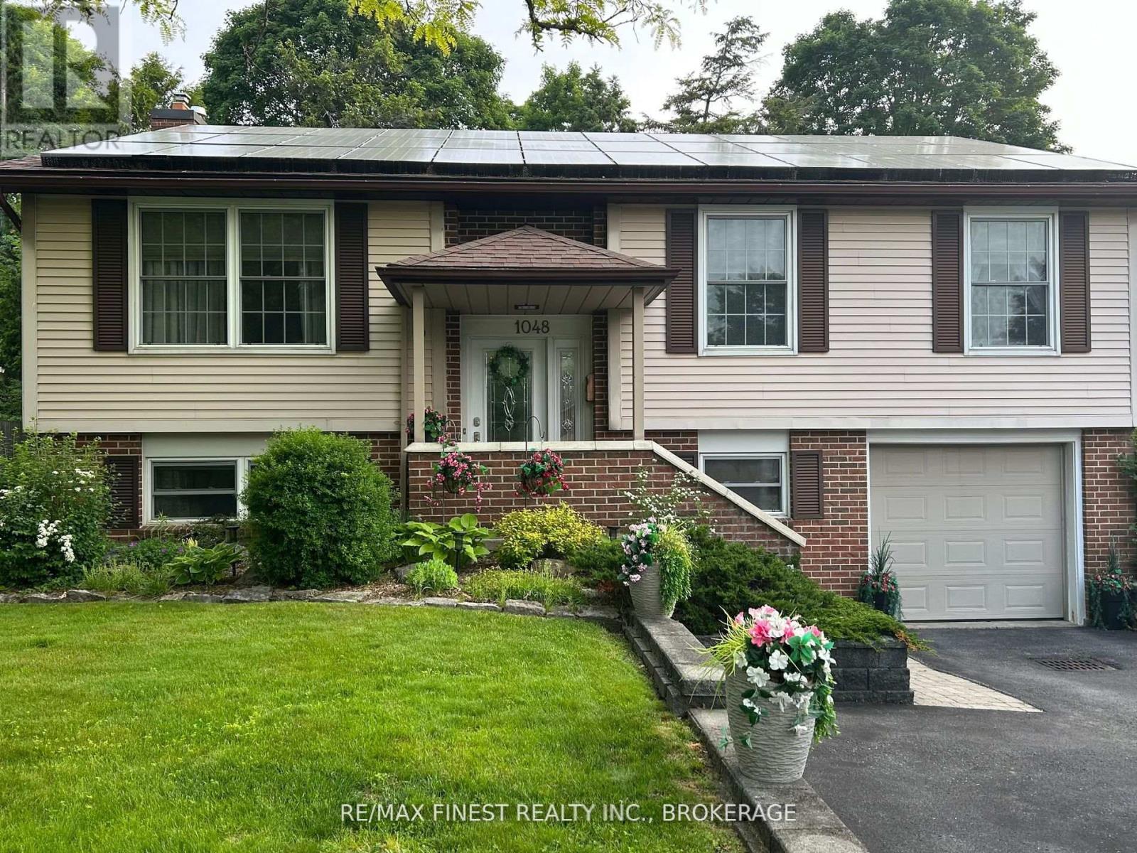 1048 BAUDER CRESCENT, Kingston, Ontario