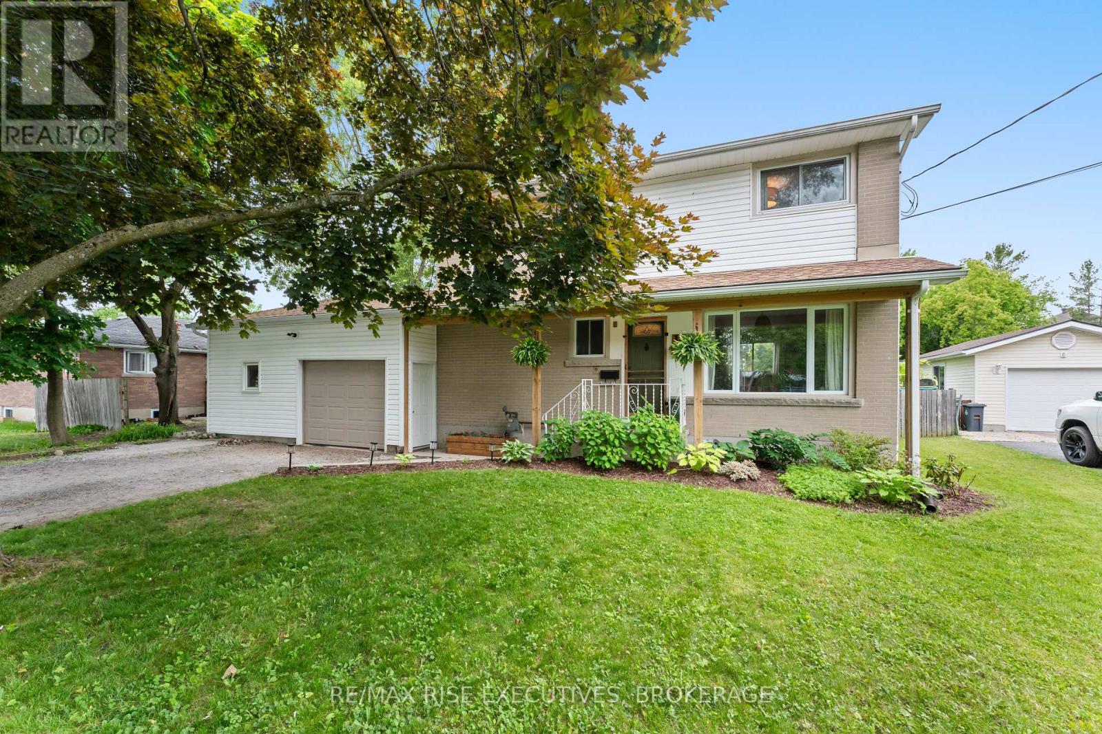 1267 LEYTON AVENUE, Kingston, Ontario