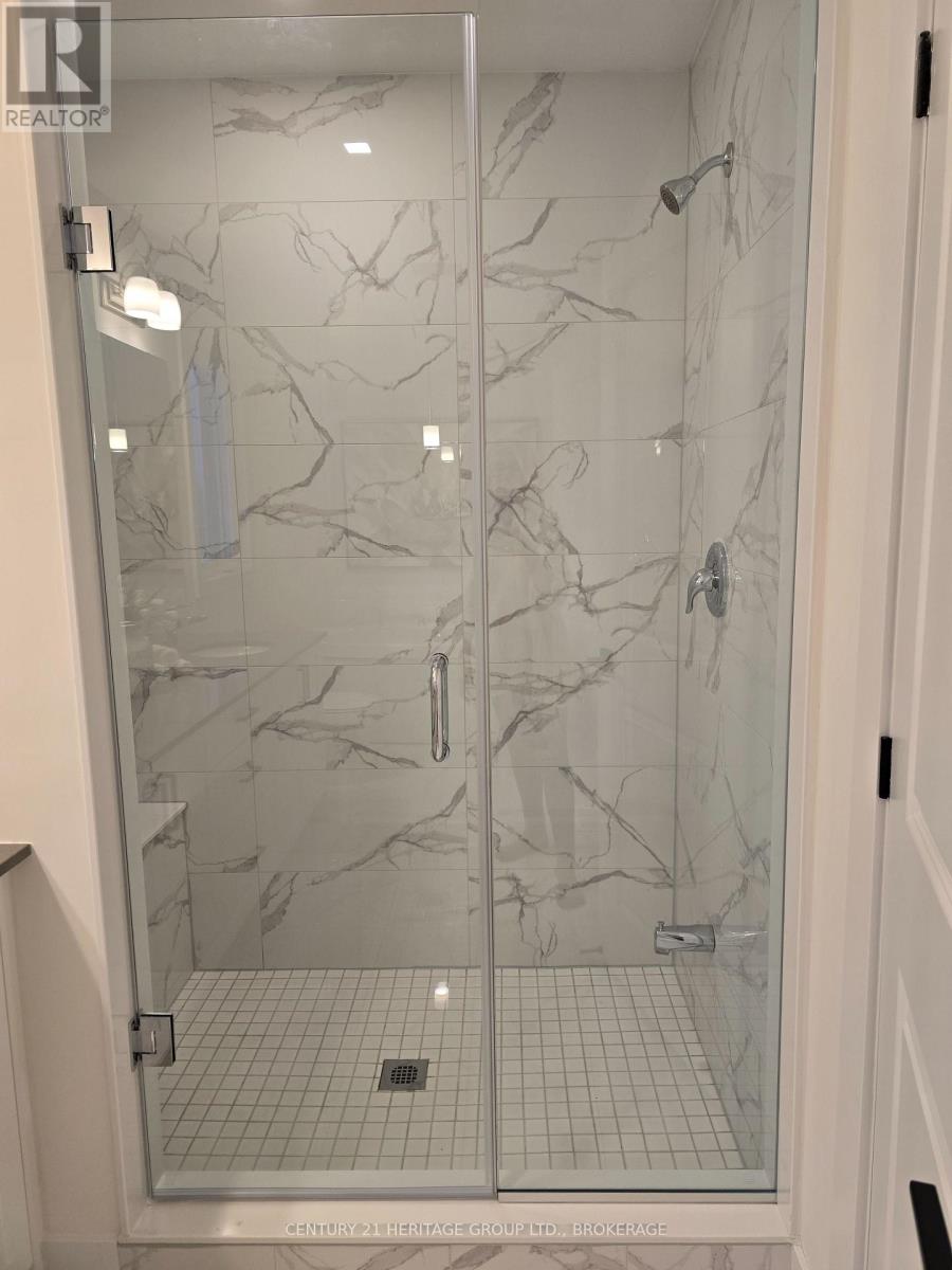 58 Dusenbury Drive, Loyalist, Ontario K0K 2H0 - Photo 15 - X12263382