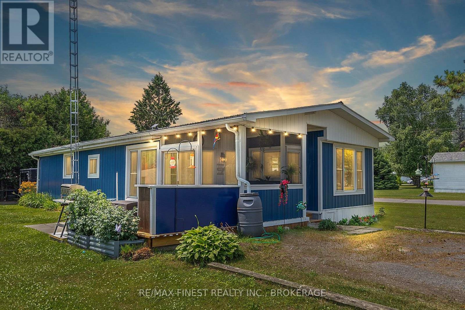 4327 ELM STREET, South Frontenac, Ontario