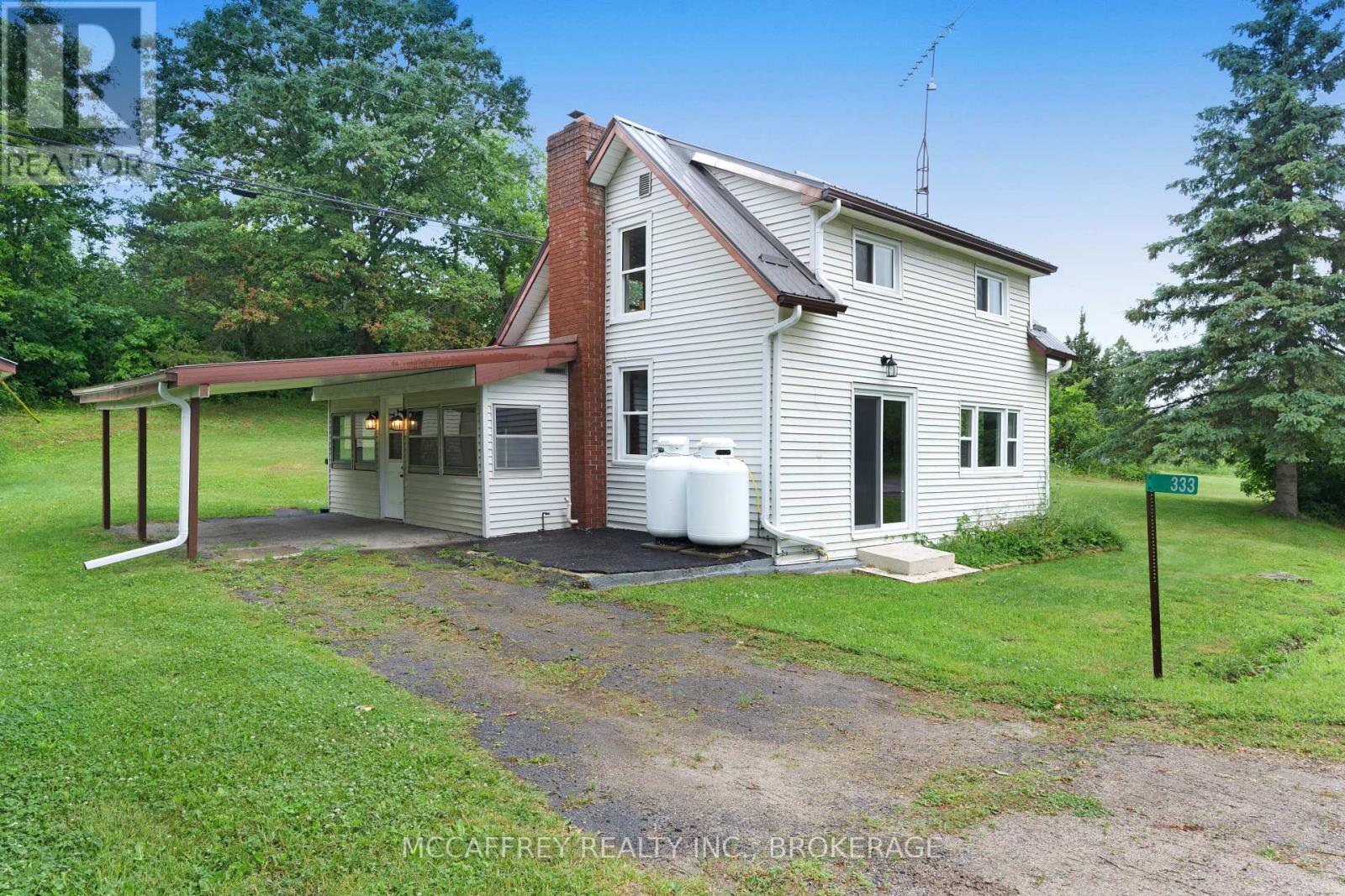 333 BURRIDGE ROAD, South Frontenac, Ontario
