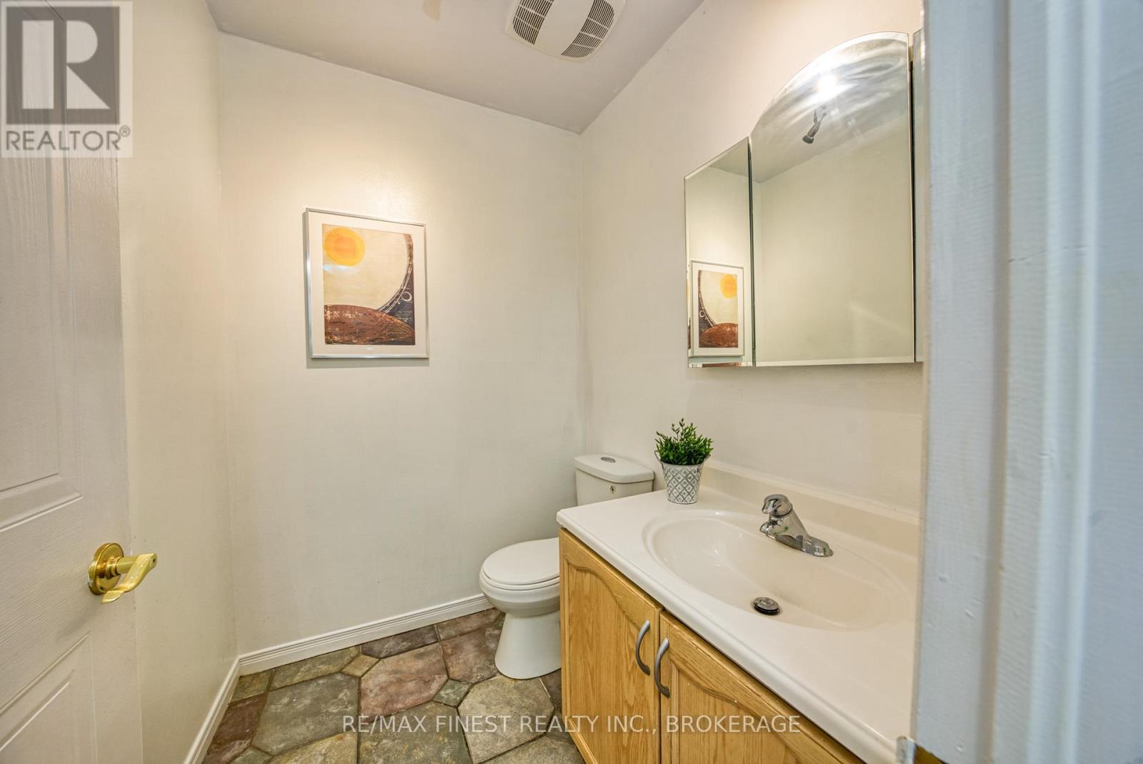 634 Fernmoor Street, Kingston, Ontario  K7M 8K5 - Photo 16 - X12264934