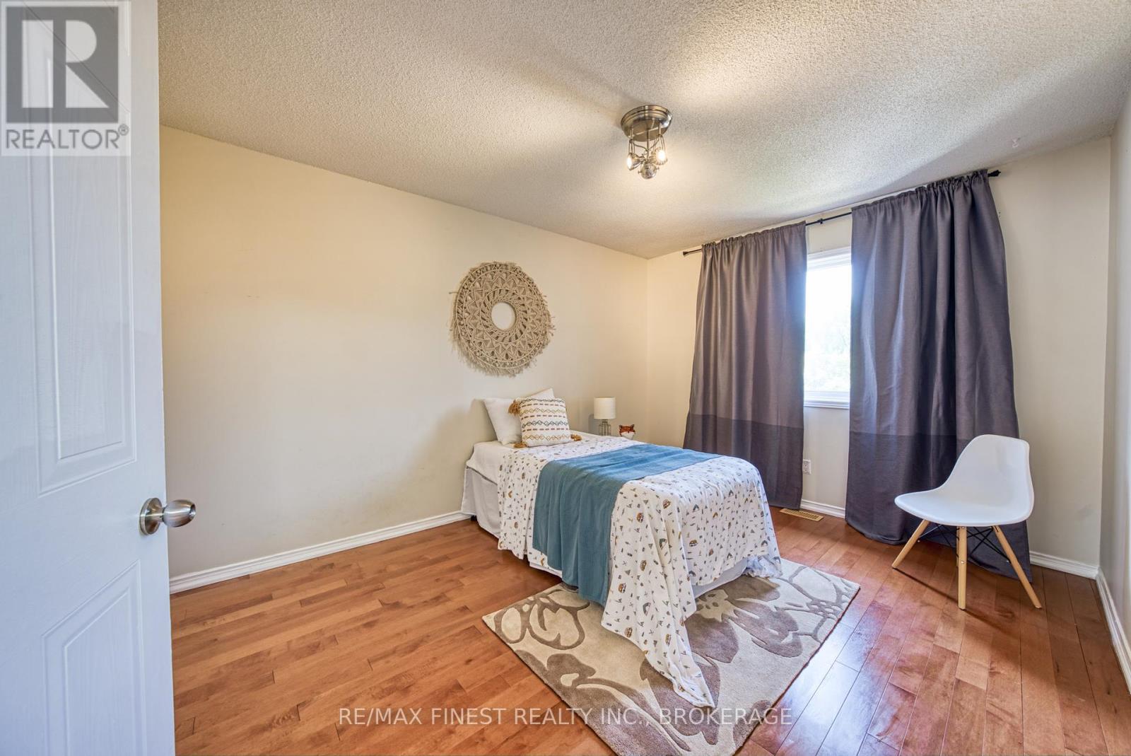 634 Fernmoor Street, Kingston, Ontario  K7M 8K5 - Photo 19 - X12264934