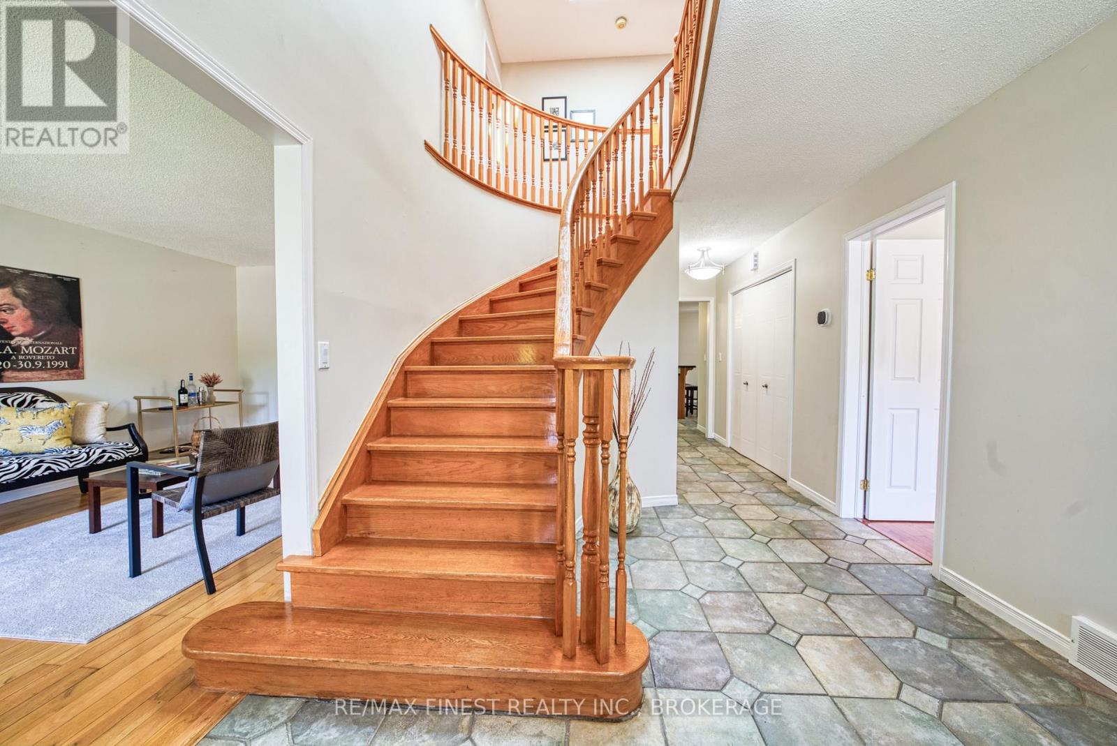 634 Fernmoor Street, Kingston, Ontario  K7M 8K5 - Photo 4 - X12264934