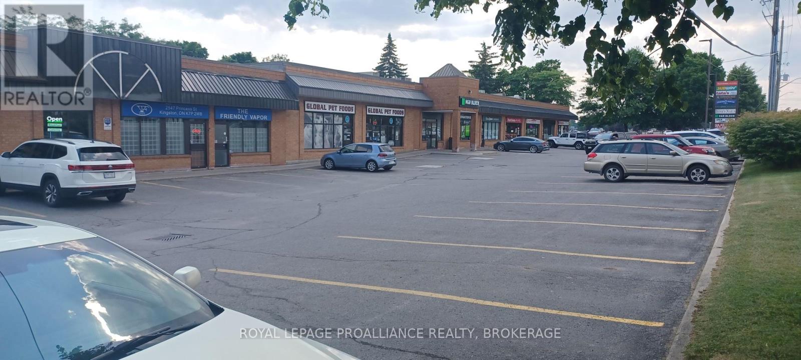2559 PRINCESS STREET, Kingston, Ontario
