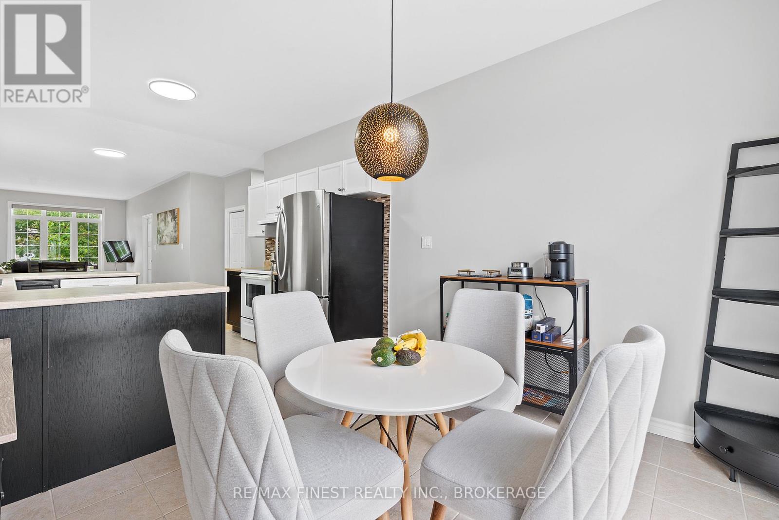 995 Swanfield Street, Kingston, Ontario  K7M 0A6 - Photo 13 - X12267068