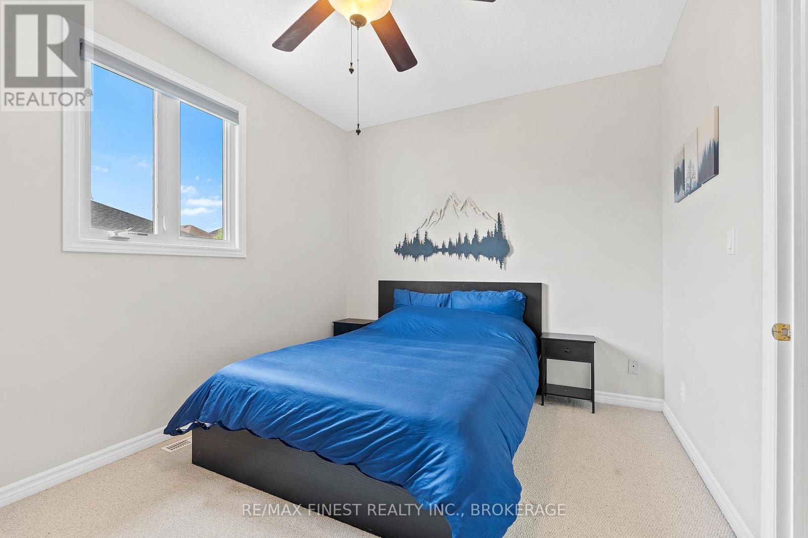995 Swanfield Street, Kingston, Ontario  K7M 0A6 - Photo 15 - X12267068