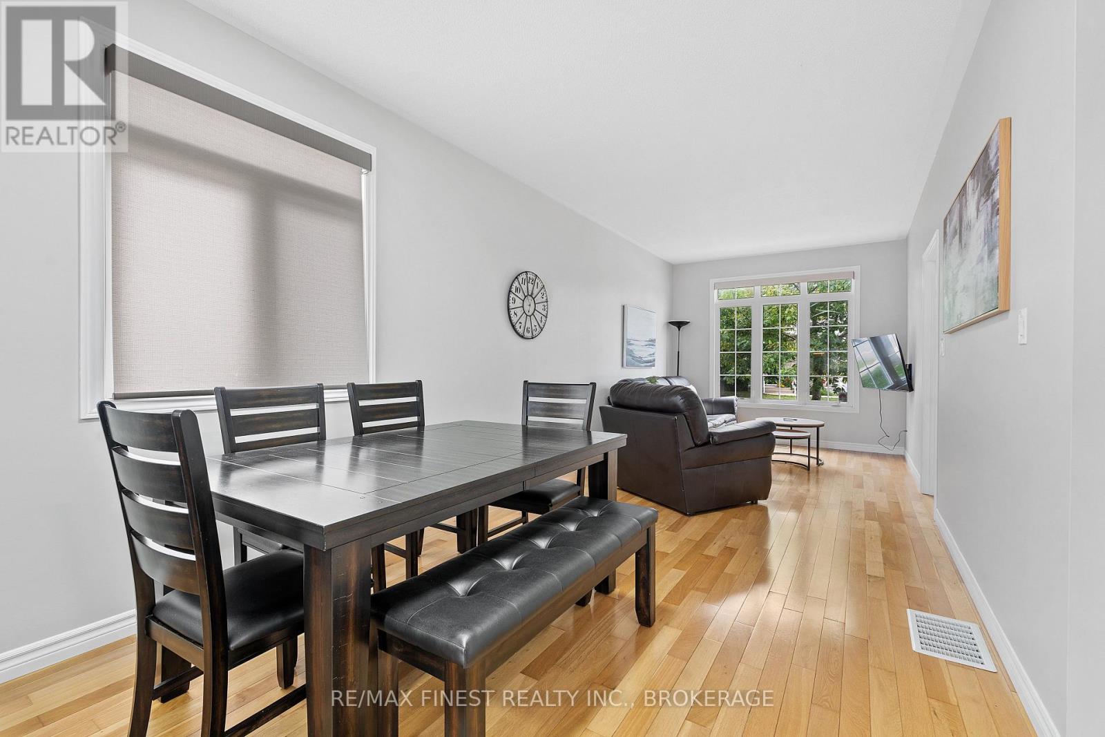 995 Swanfield Street, Kingston, Ontario  K7M 0A6 - Photo 8 - X12267068