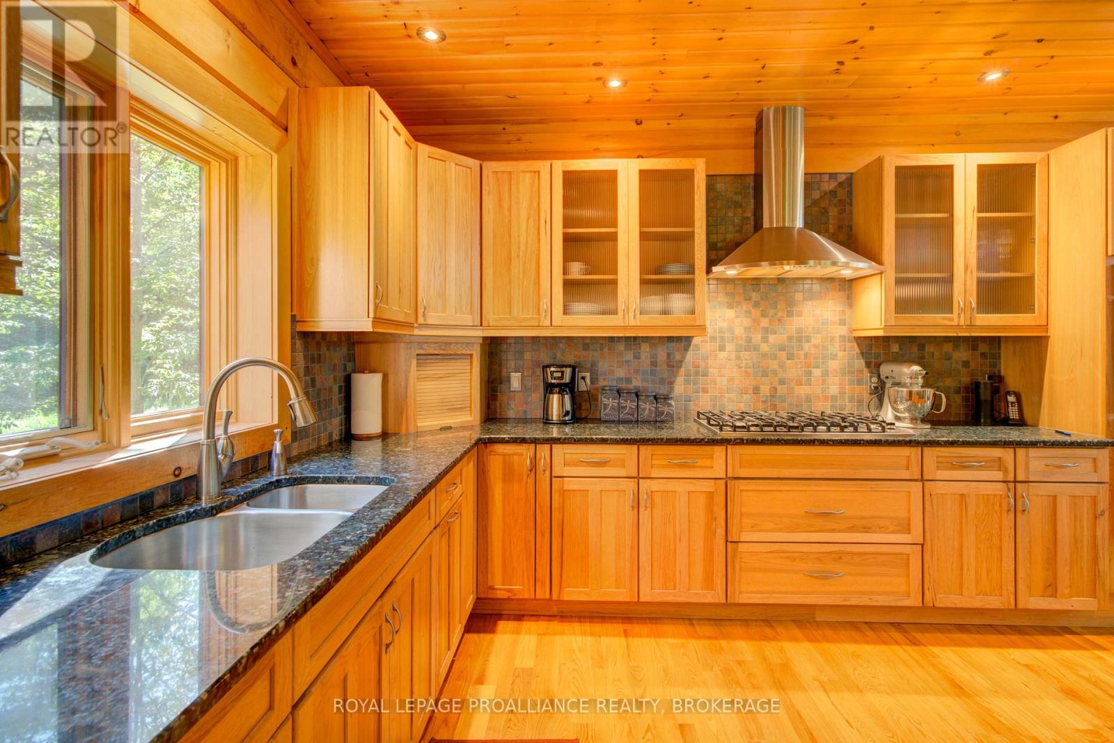 142 Paddy's Lane, Rideau Lakes, Ontario  K0G 1X0 - Photo 12 - X12268548