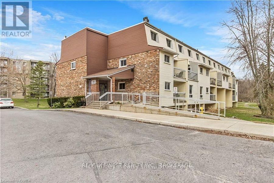 110 - 1010 PEMBRIDGE CRESCENT, Kingston, Ontario