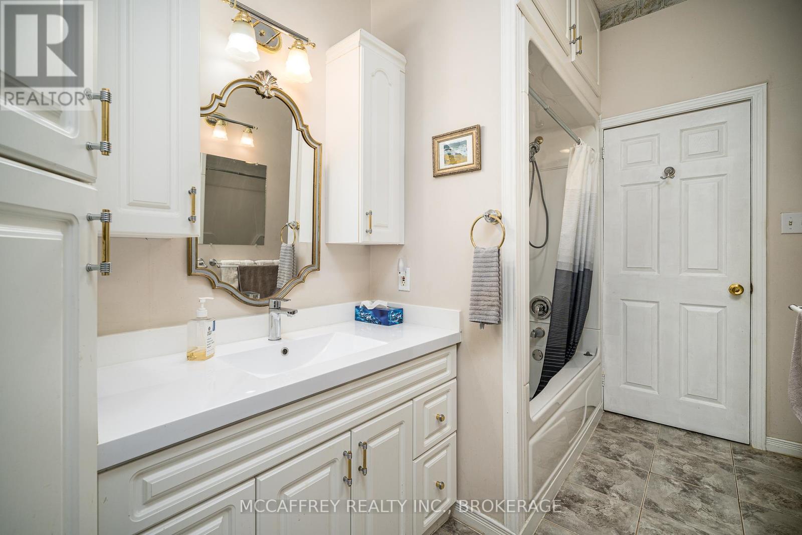 332 Main Street, Deseronto, Ontario  K0K 1X0 - Photo 14 - X12272805