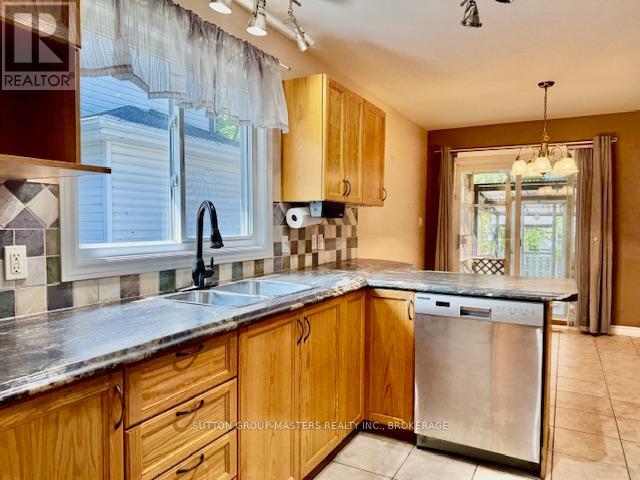 136 Amy Lynn Drive, Loyalist, Ontario  K7N 2A2 - Photo 9 - X12273859
