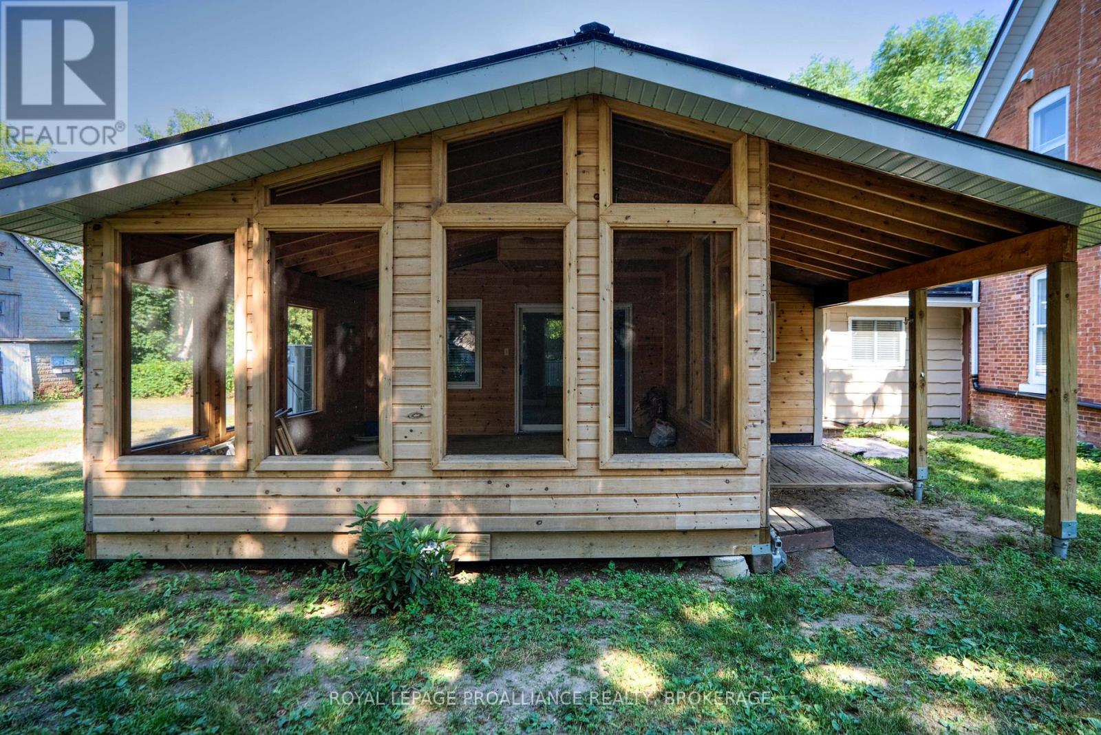 6 Spring Street N, Westport, Ontario  K0G 1X0 - Photo 36 - X12274065