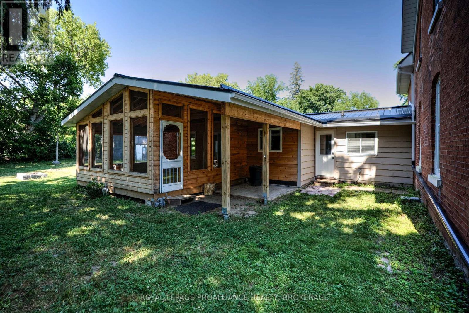 6 Spring Street N, Westport, Ontario  K0G 1X0 - Photo 37 - X12274065