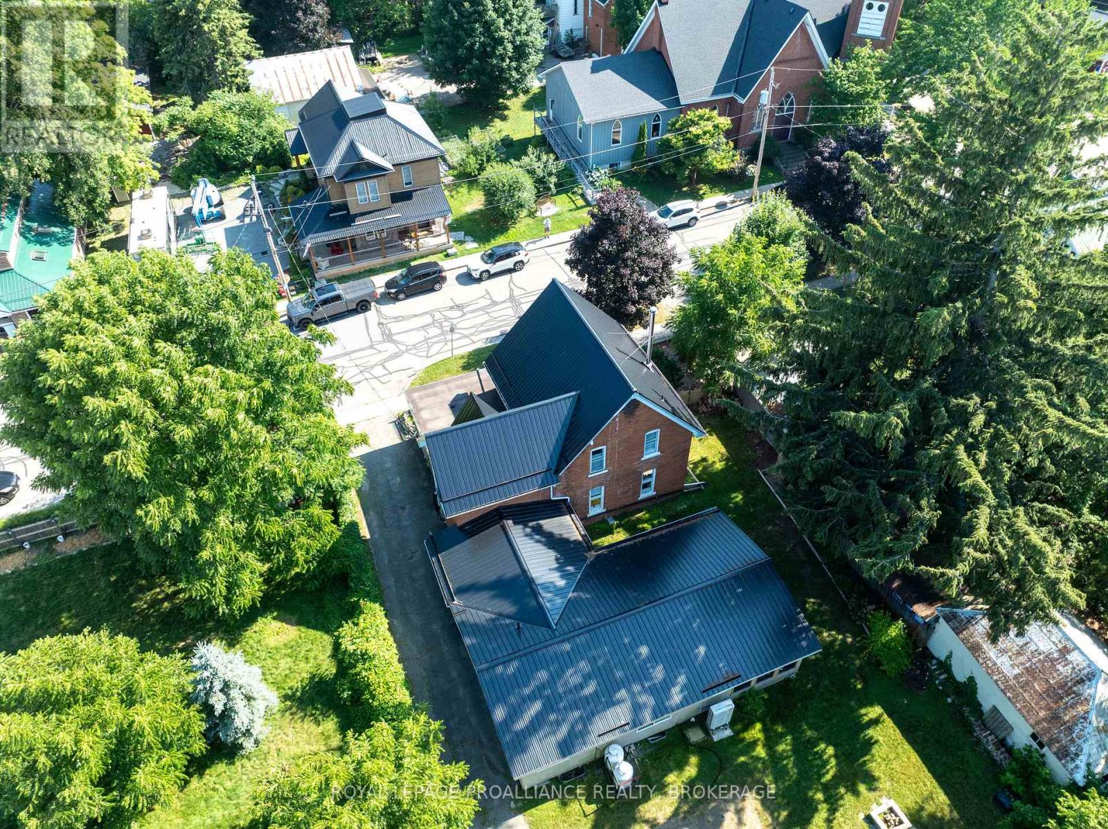 6 Spring Street N, Westport, Ontario  K0G 1X0 - Photo 44 - X12274065