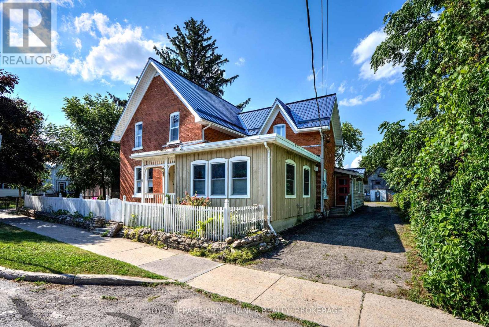 6 Spring Street N, Westport, Ontario  K0G 1X0 - Photo 46 - X12274065