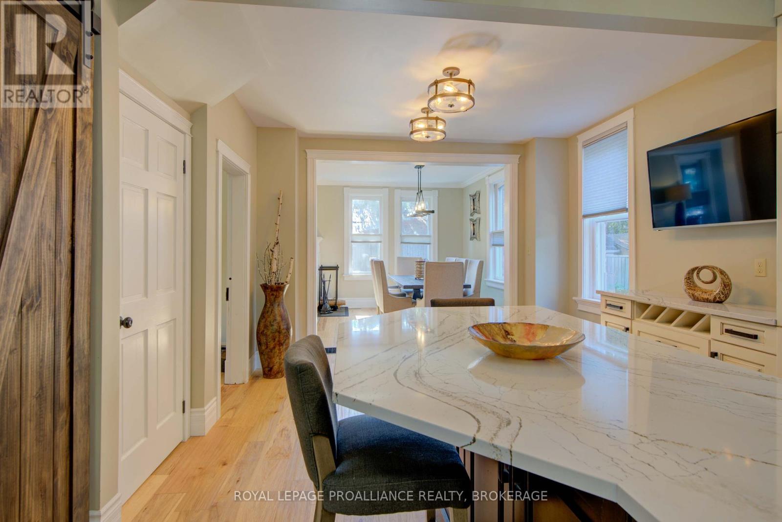 6 Spring Street N, Westport, Ontario  K0G 1X0 - Photo 8 - X12274065