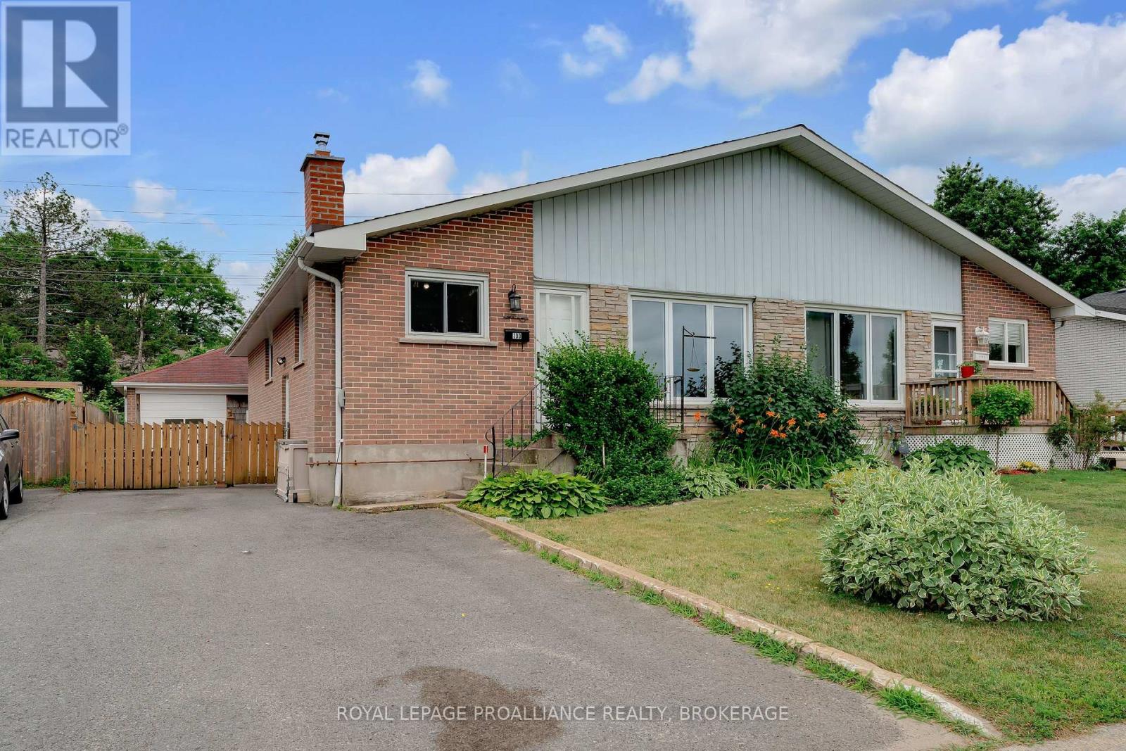 190 CONACHER DRIVE, Kingston, Ontario