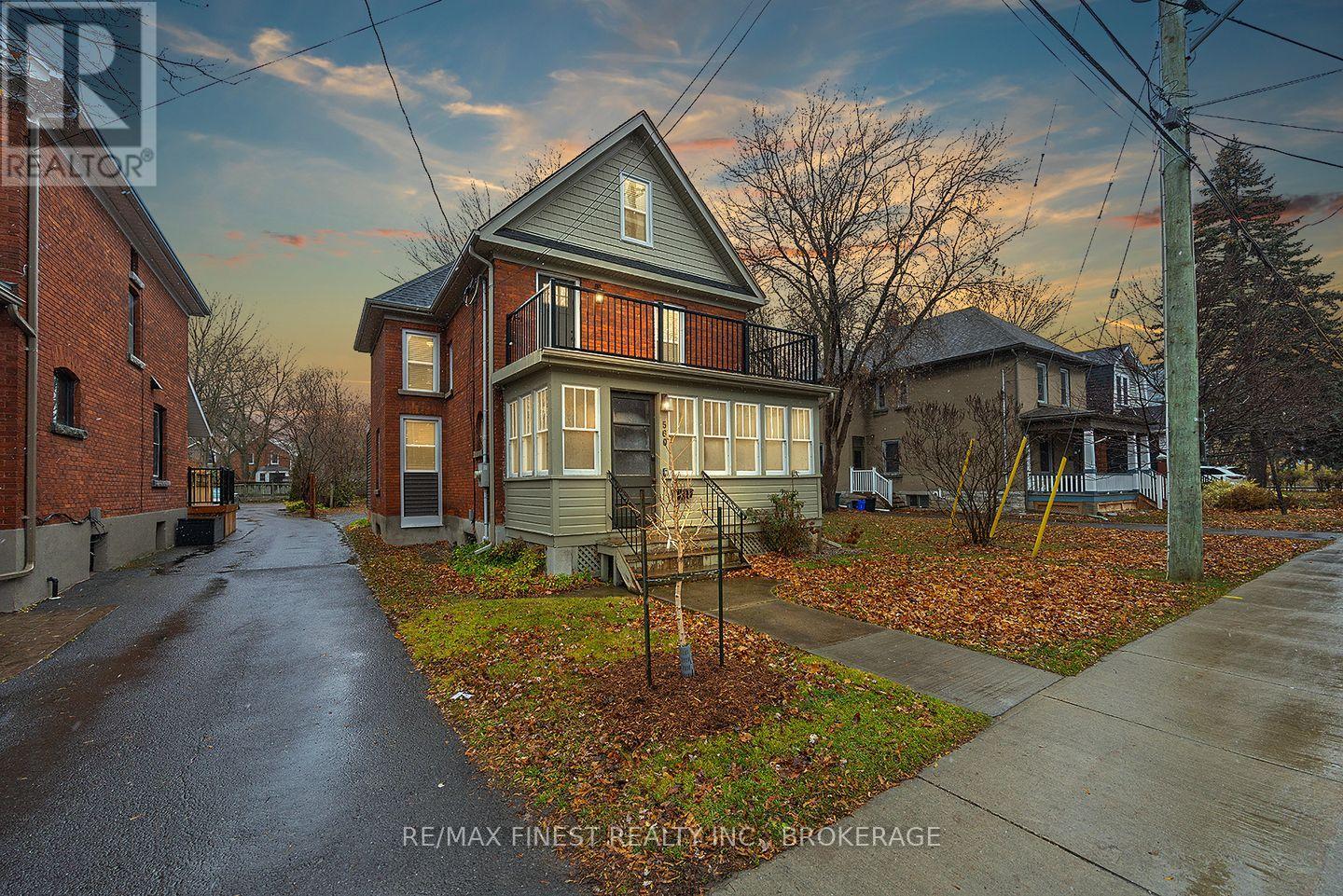 560 FRONTENAC STREET, Kingston, Ontario