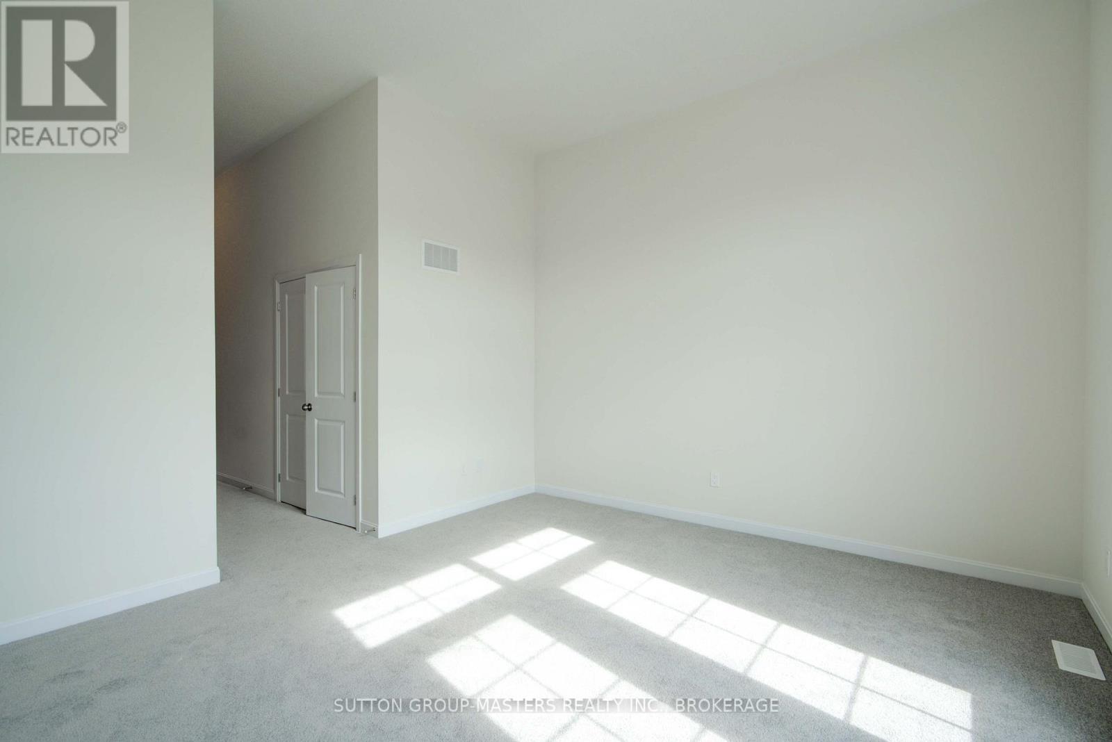 102 Oakmont Drive, Loyalist, Ontario  K0H 1G0 - Photo 19 - X12276358