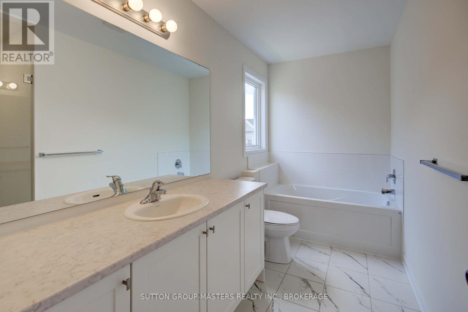 102 Oakmont Drive, Loyalist, Ontario  K0H 1G0 - Photo 26 - X12276358