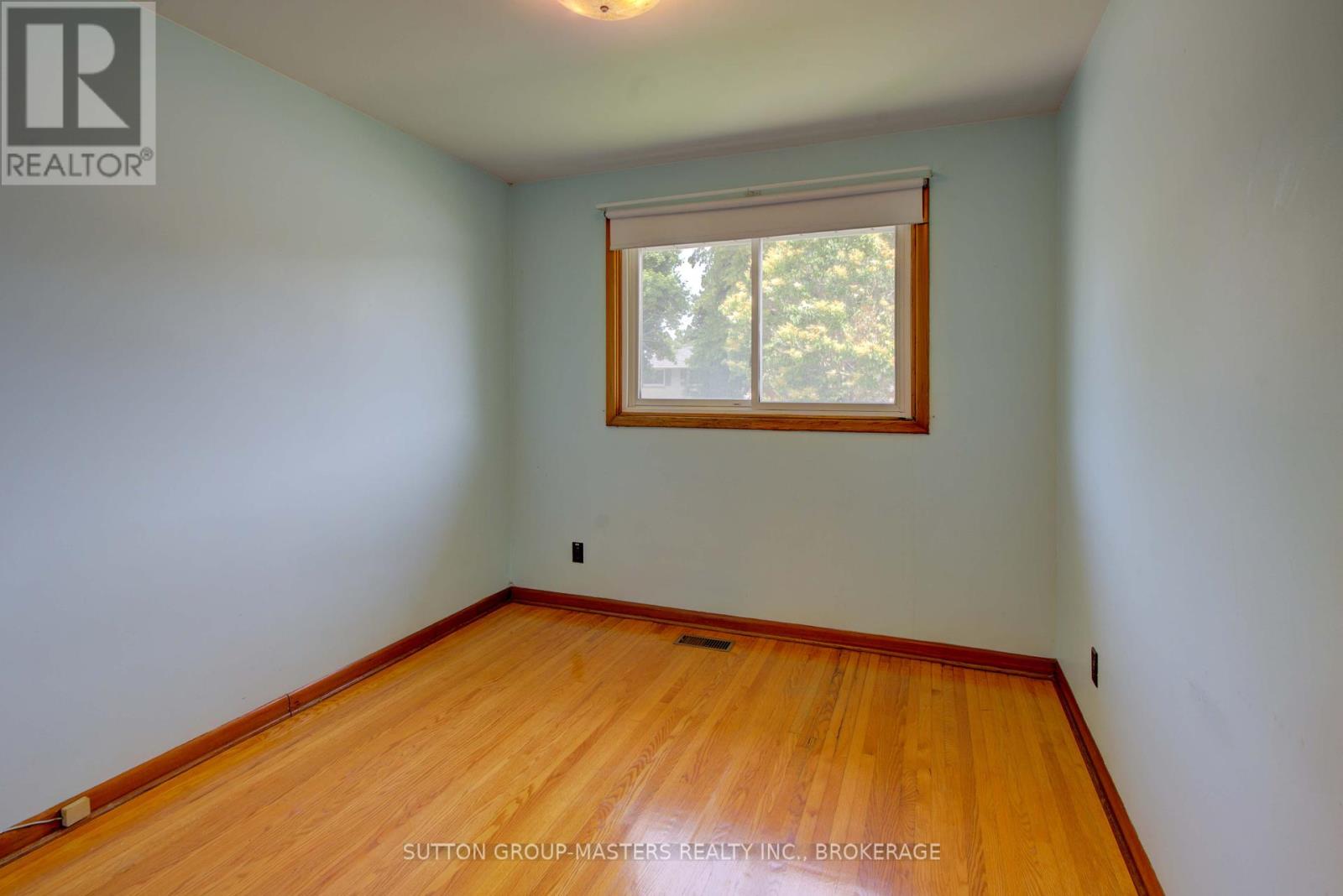 344 Norman Rogers Drive, Kingston, Ontario  K7M 2R8 - Photo 20 - X12276628