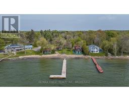 135 THOUSAND ISLANDS PARKWAY, Front of Leeds & Seeleys Bay, Ontario
