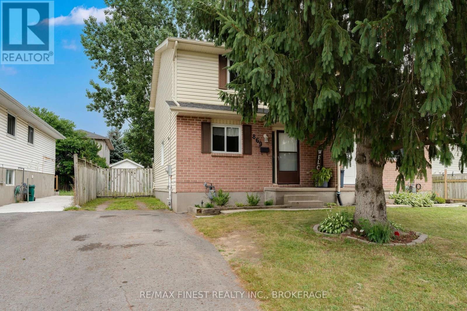 869 LARCHWOOD CRESCENT, Kingston, Ontario