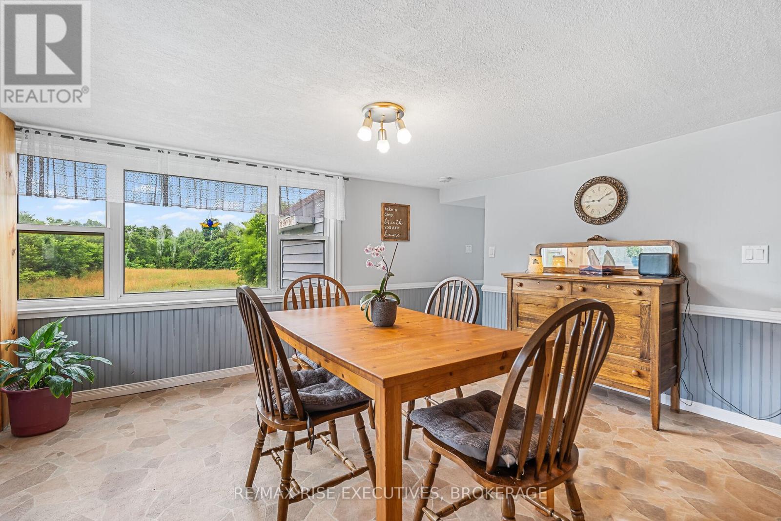 251 Briar Hill Road, Leeds And The Thousand Islands, Ontario  K0E 1N0 - Photo 10 - X12282403