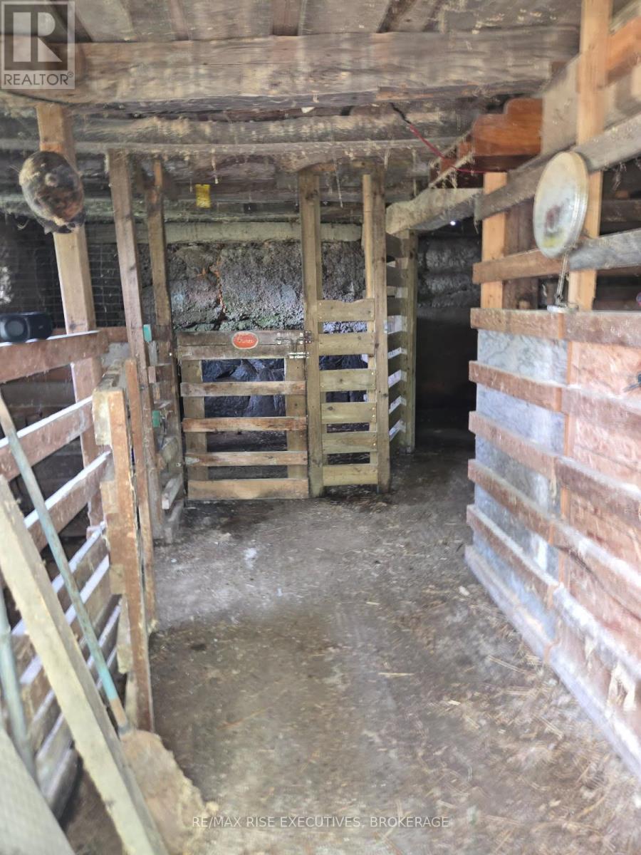 251 Briar Hill Road, Leeds And The Thousand Islands, Ontario  K0E 1N0 - Photo 45 - X12282403