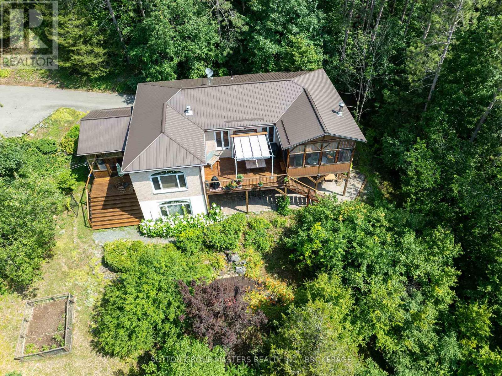 715 North Shore Road, Rideau Lakes, Ontario  K0G 1X0 - Photo 3 - X12282824
