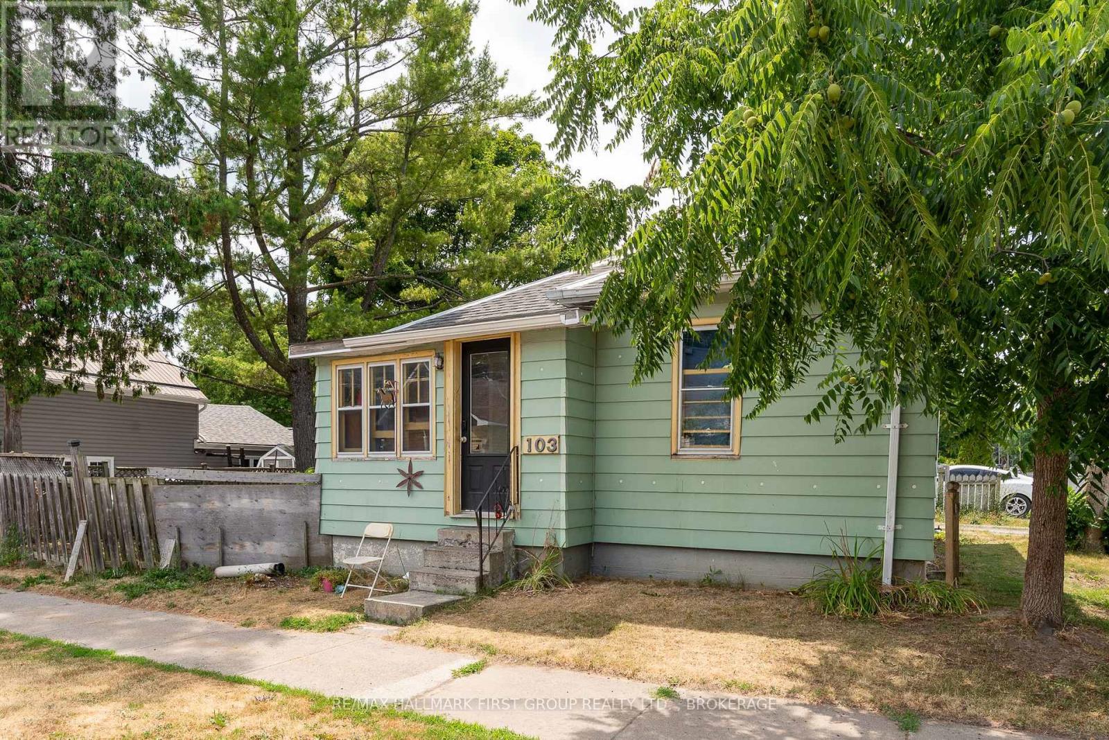 103 Centre Street, Deseronto, Ontario  K0K 1X0 - Photo 12 - X12282942