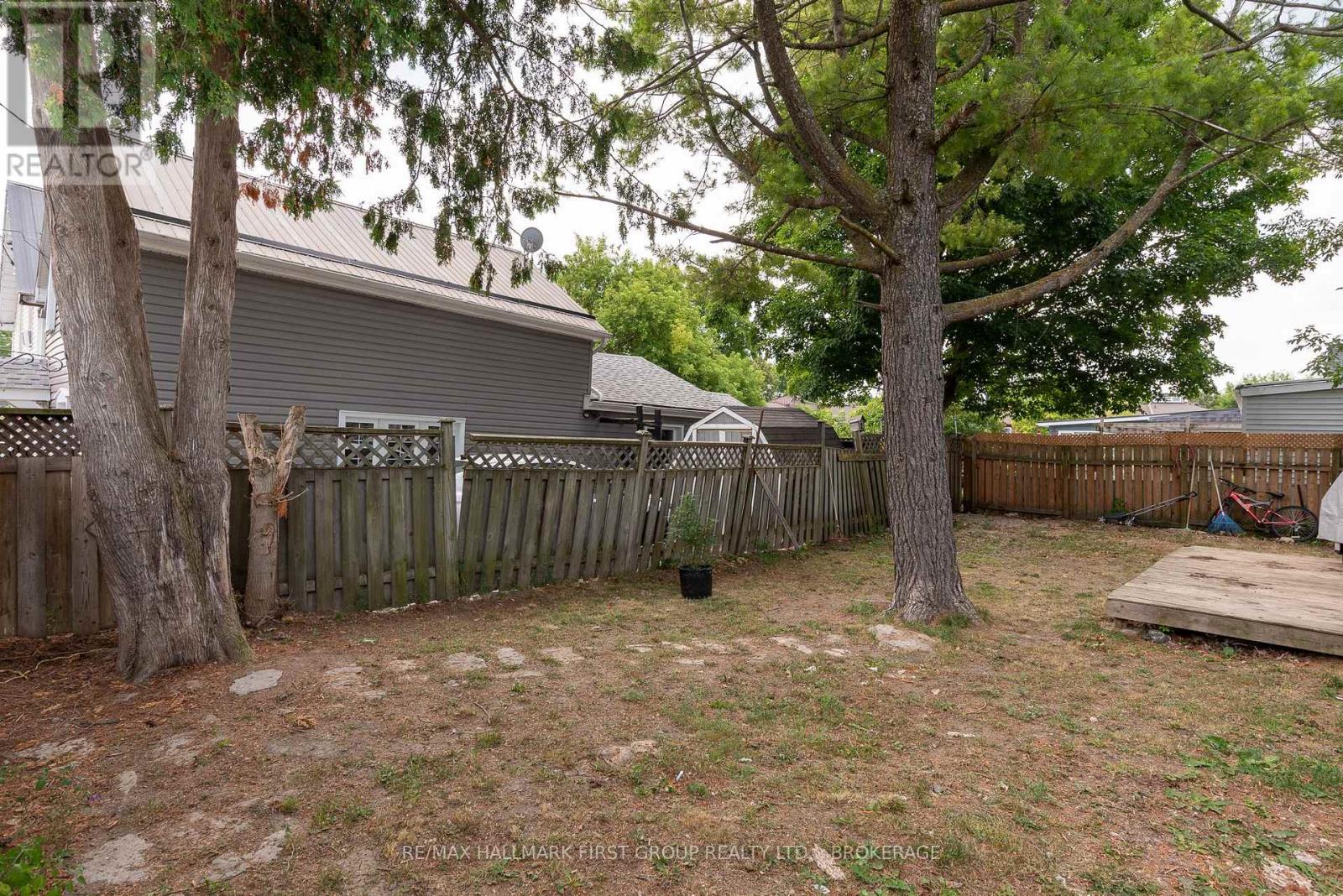 103 Centre Street, Deseronto, Ontario  K0K 1X0 - Photo 3 - X12282942