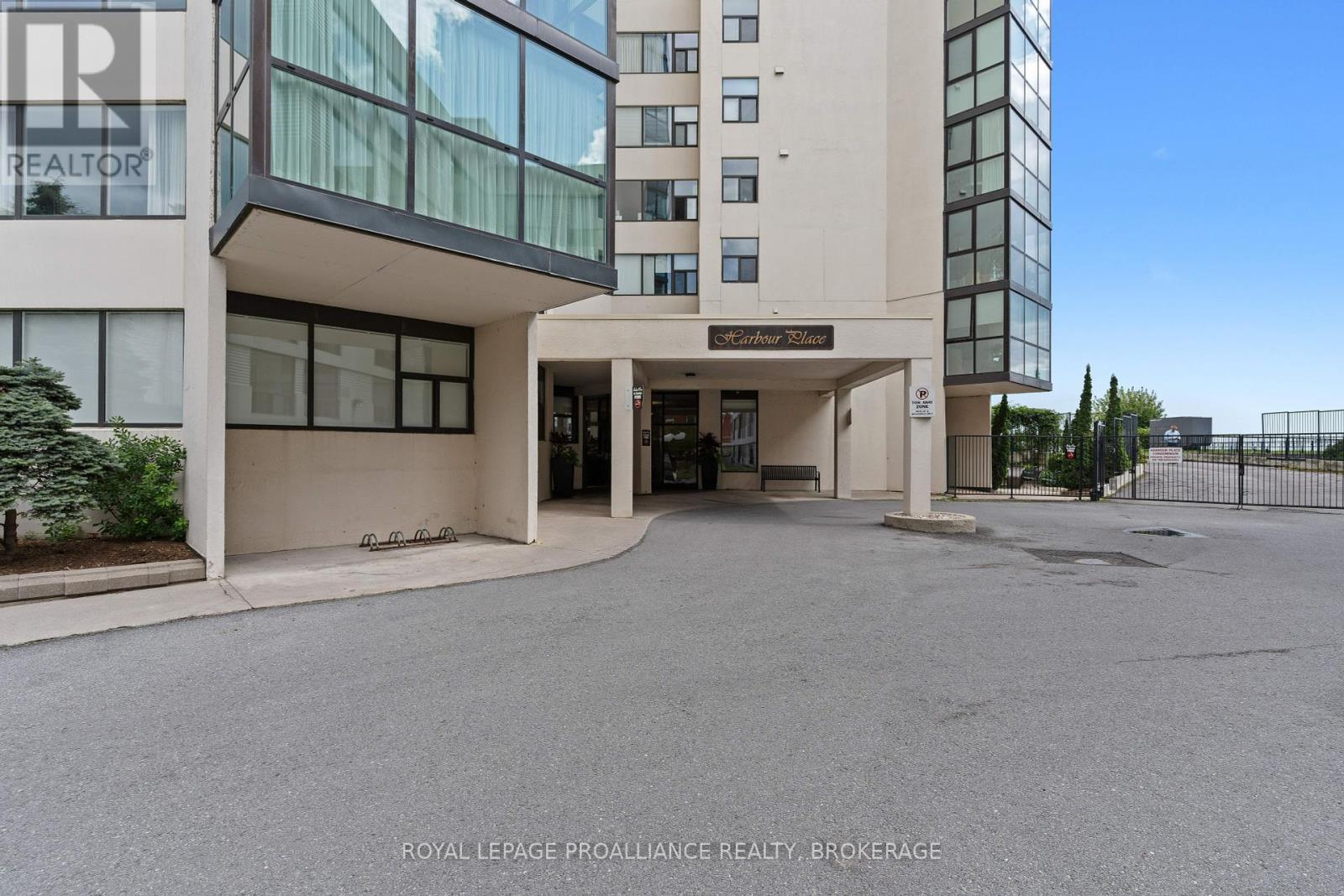 1203 - 185 Ontario Street, Kingston, Ontario  K7L 2Y7 - Photo 6 - X12283162